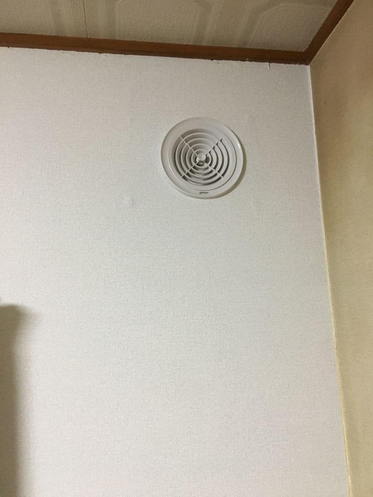 実家のdiy 換気扇 壁紙 風呂場のコーキング編 バイク 工具 Diy 資格 日々思い気づいたこと 実家のdiy 換気扇 壁紙 風呂場のコーキング編 バイク 工具 Diy 資格 日々思い気づいたこと