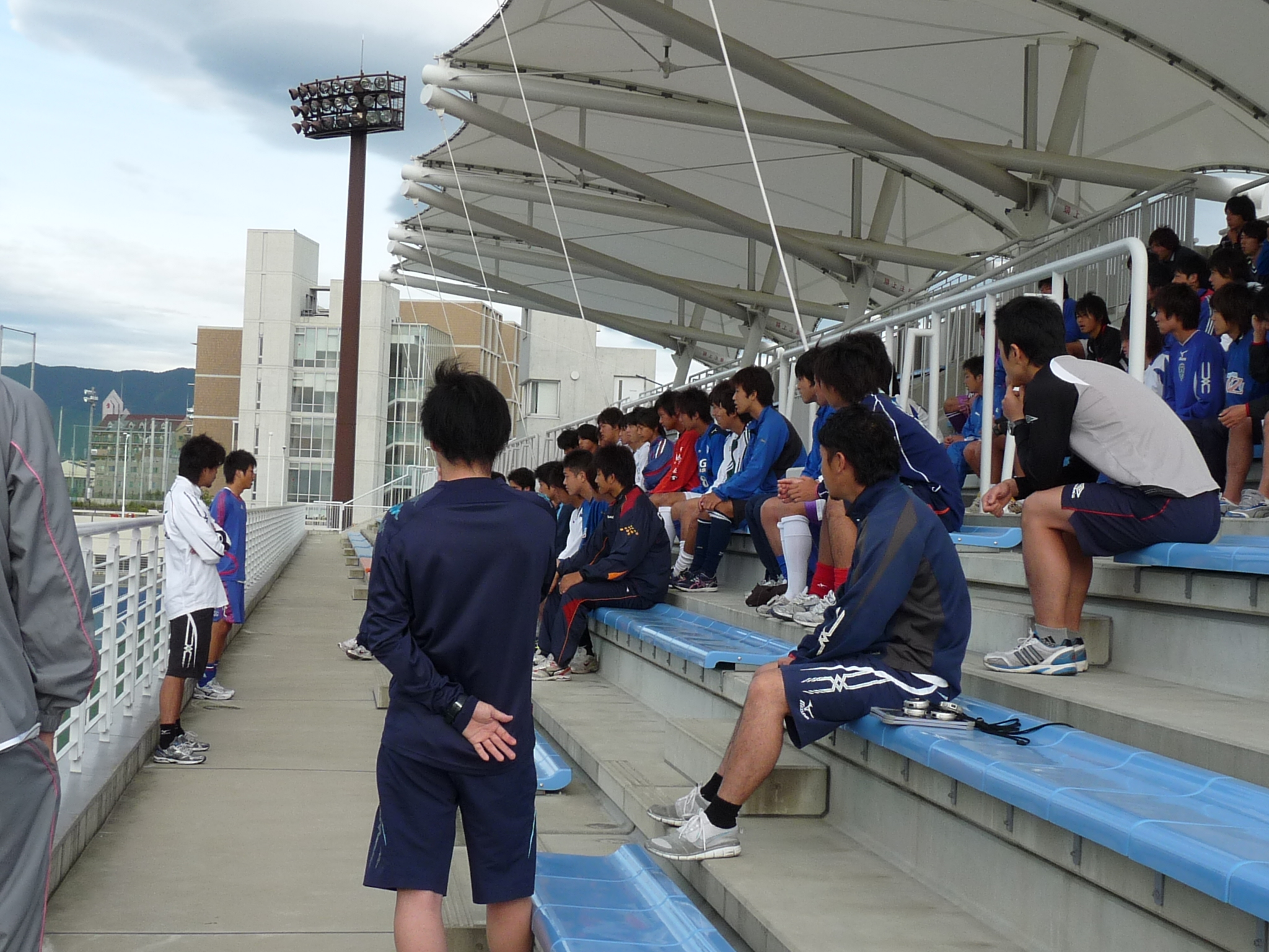 全体ミーティング 朝練 福岡大学サッカー部 スタッフ部屋