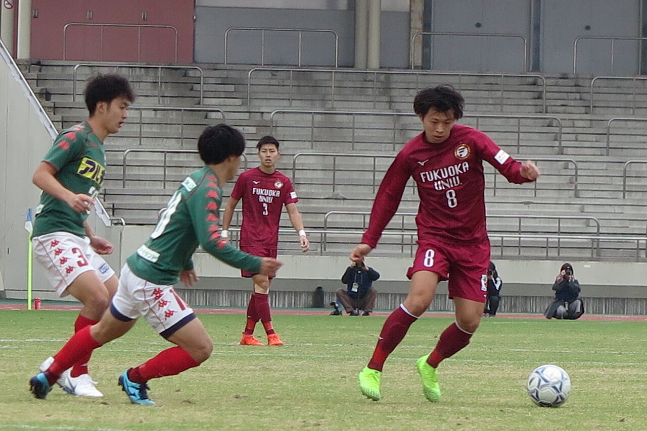 福岡大学サッカー部　スタッフ部屋                スタッフ