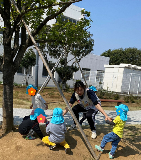 こふく卒業生と園児5