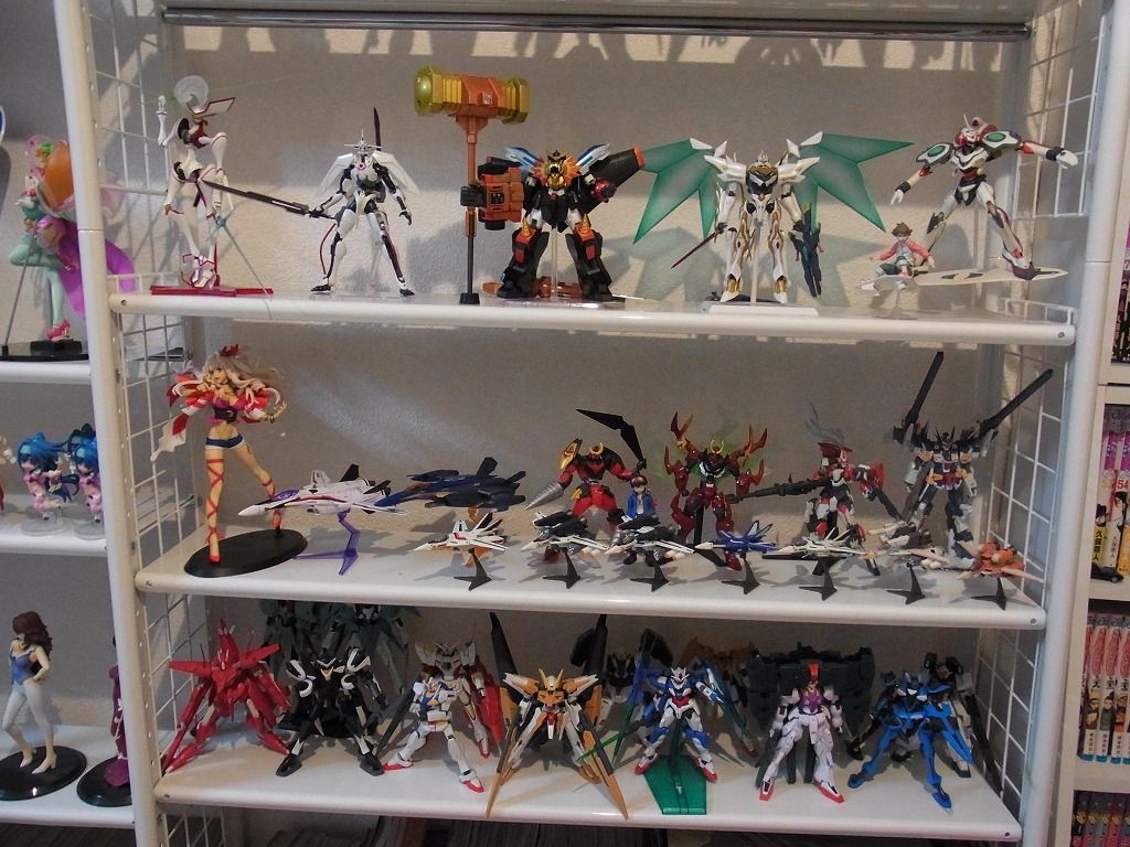 あたしんち のフィギュア棚 きのこの墓