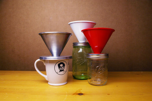 inteldesignco_pour_mason_enamel_mug_02
