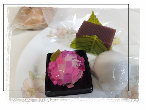 24-06-17-00-04-31-080_deco