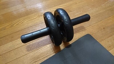腹筋ローラー