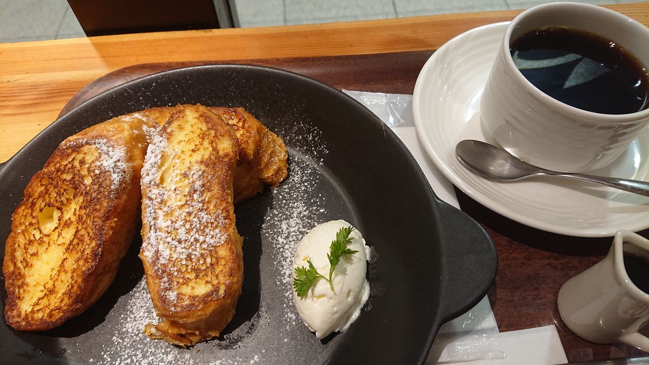 ナチュラルカフェ菜園 梅田店 の 厚切りバケットフレンチトースト なにわすてい ｐａｒｔ４