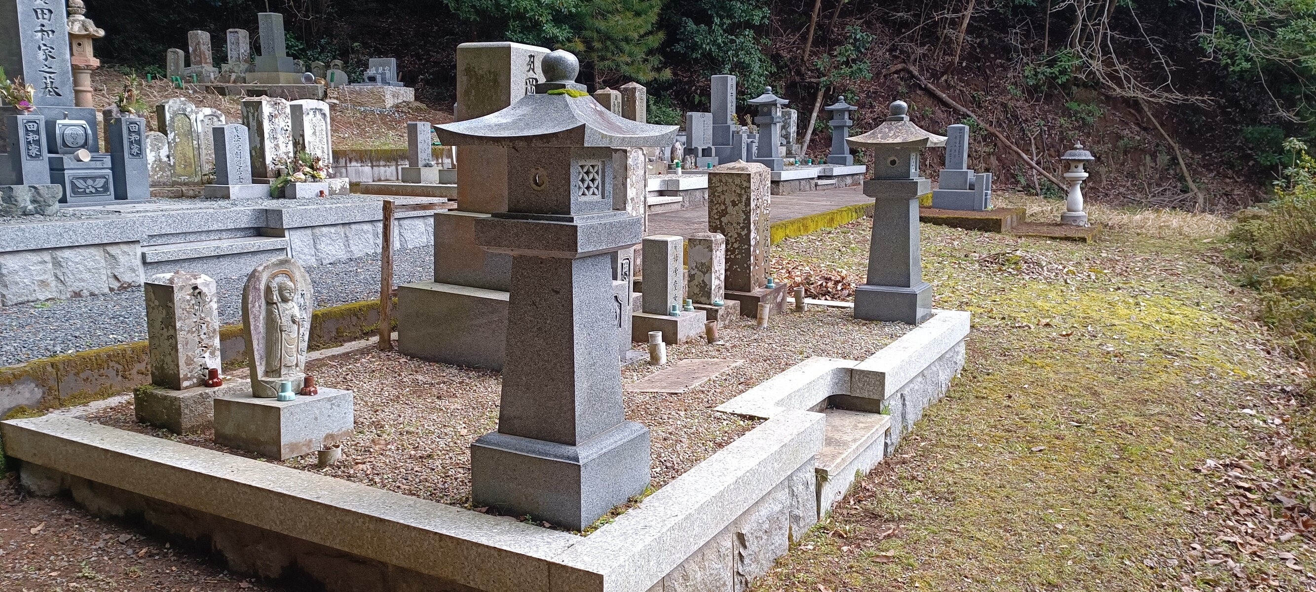 春のお彼岸前の墓掃除 : stellabyhydraのblog