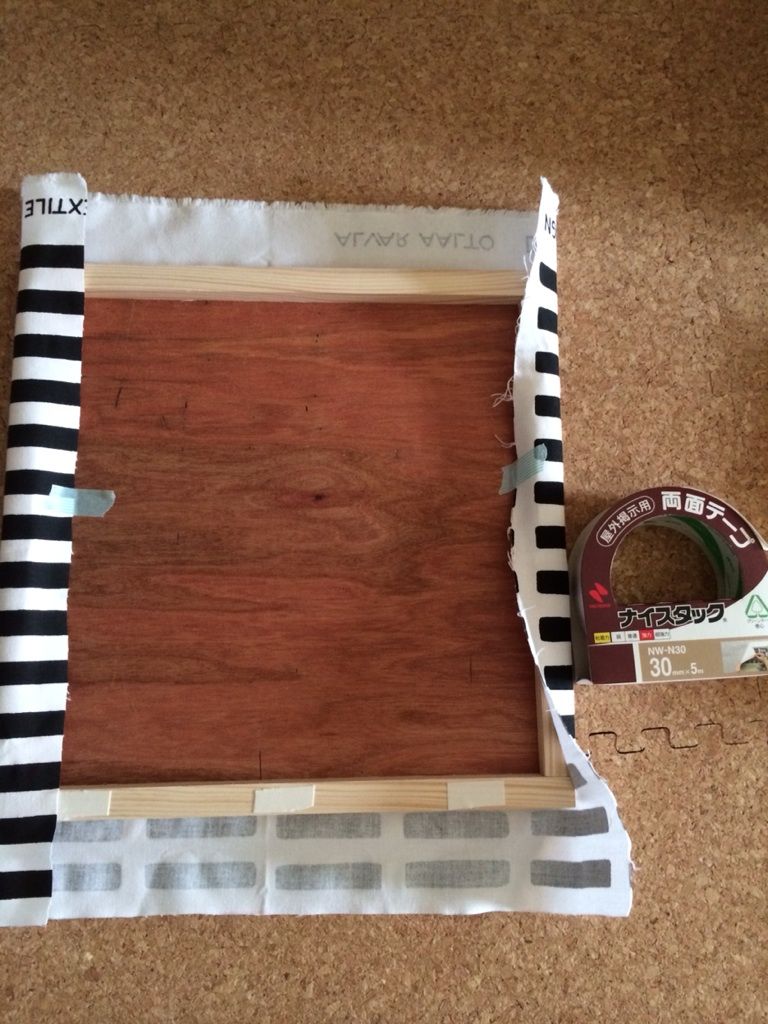 ウニッコ マリメッコ の生地でファブリックパネル 続 私の赤ちゃん