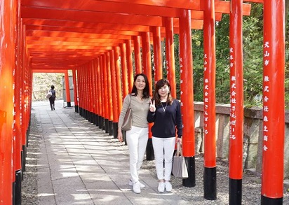 29573117_1056655001139542_3914832788796401700_n