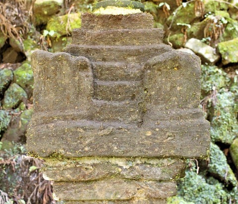 2019.10.07.大分県日田市中津江村合瀬4171-1宝篋印塔 (12)