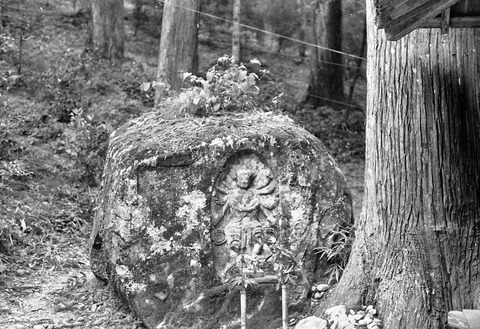 室生寺軍荼利明王磨崖仏1969年7月28日奈良県 (2)