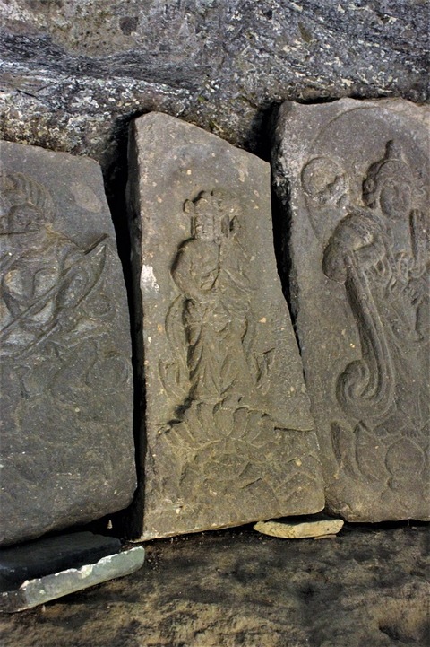 2020.01.02.南関町山添岩薬師石仏群 (43)