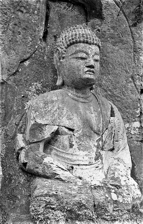 臼杵石仏第2龕ホキ阿弥陀三尊磨崖仏中尊阿弥陀如来坐像 (6)