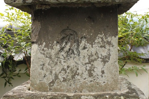 2019.09.16.玖珠町岩室宝篋印塔応安七年 (11)