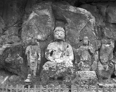 臼杵石仏第2龕ホキ阿弥陀三尊磨崖仏 (2)