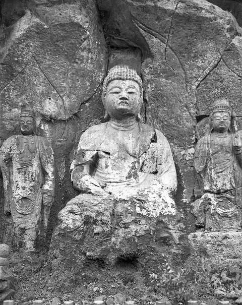 臼杵石仏第2龕ホキ阿弥陀三尊磨崖仏中尊阿弥陀如来坐像 (2)