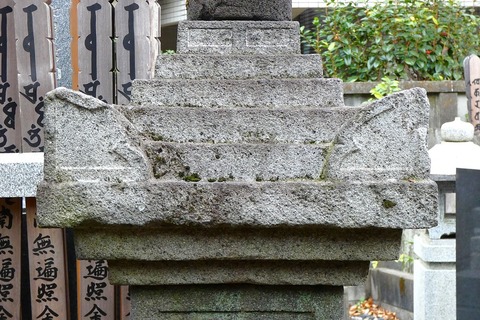 普賢寺宝篋印塔中央塔 (15)