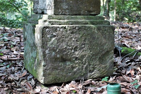 白谷宝篋印塔残欠 (6)