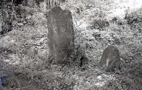 中川内観音堂石塔群 (2)