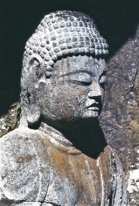 臼杵石仏第2龕ホキ阿弥陀三尊磨崖仏中尊阿弥陀如来坐像 (12)