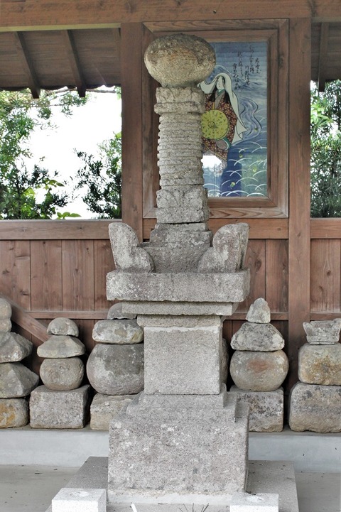 千堂宝篋印塔嬉野市 (3)