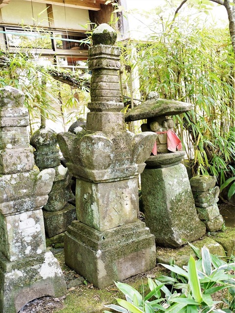 秀岩寺宝篋印塔天文癸巳武雄市20100516