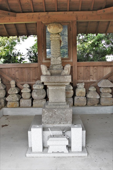 千堂宝篋印塔嬉野市