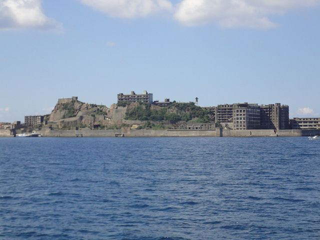 実写版 進撃の巨人 のロケ地の 軍艦島 って知ってる すたまっくブログ