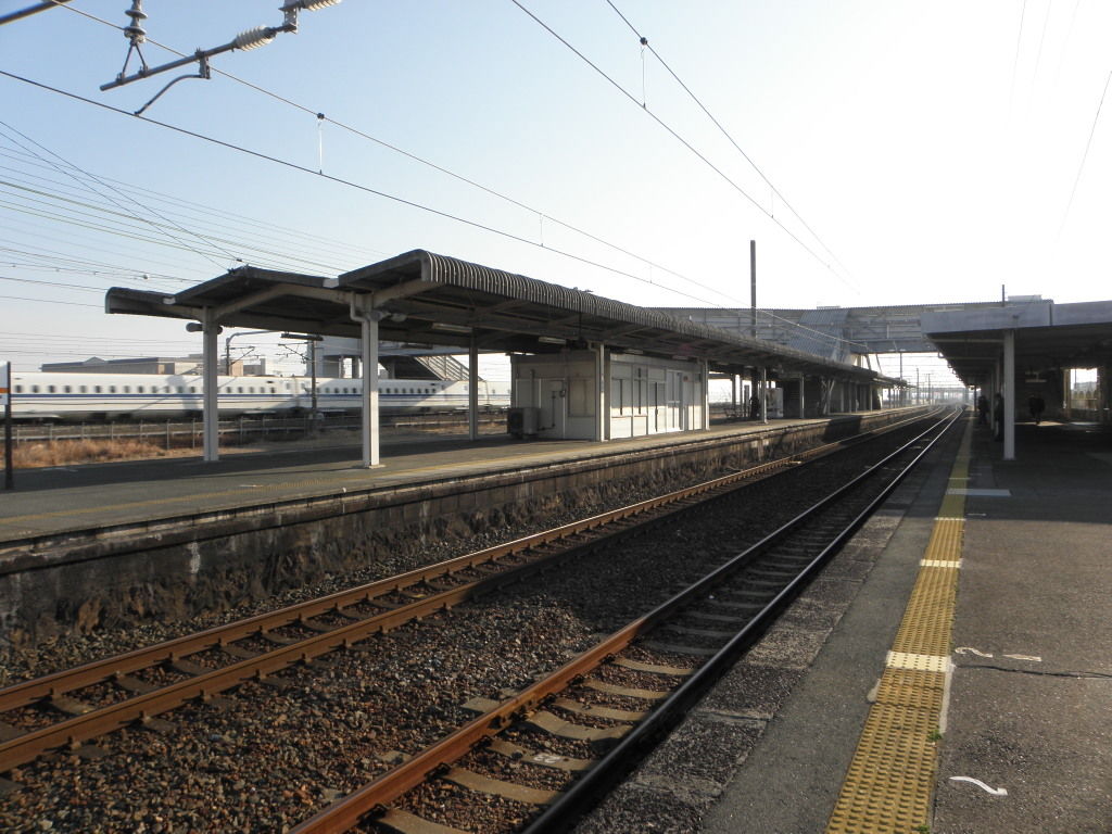 新居町駅