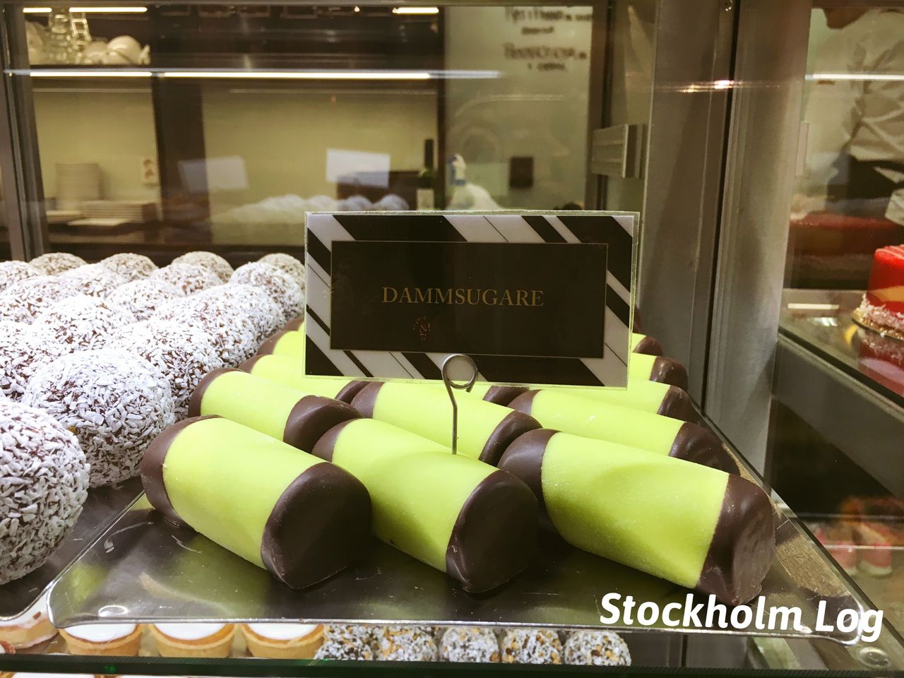 スウェーデン土産の記事 追加執筆しました Stockholm Log