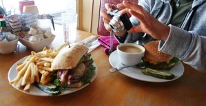 Lunch, 3 , McCloud, 2-26-'11 057