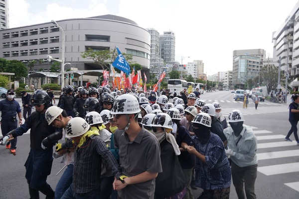 国際通りデモ②
