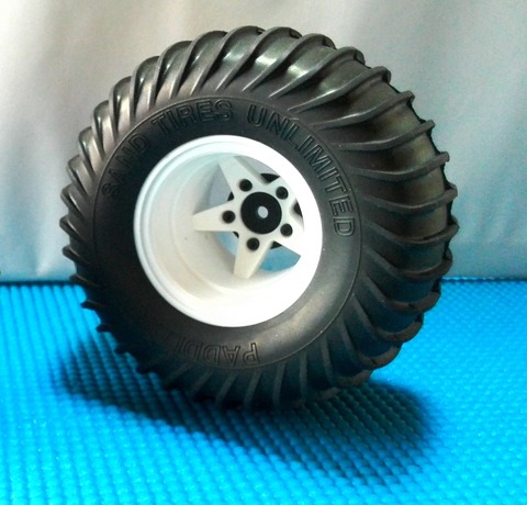 deep dish wheel and paddle tire