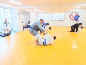 東京都文京区江戸川橋駅徒歩1分ブラジリアン柔術道場 ストライプル早稲田柔術アカデミー☆ヒルマ道場:神楽坂 飯田橋 格闘技 武術 武道 グレイシー柔術 総合格闘技 MMA 寝技 柔道 サンボ