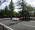 団地の前の公園