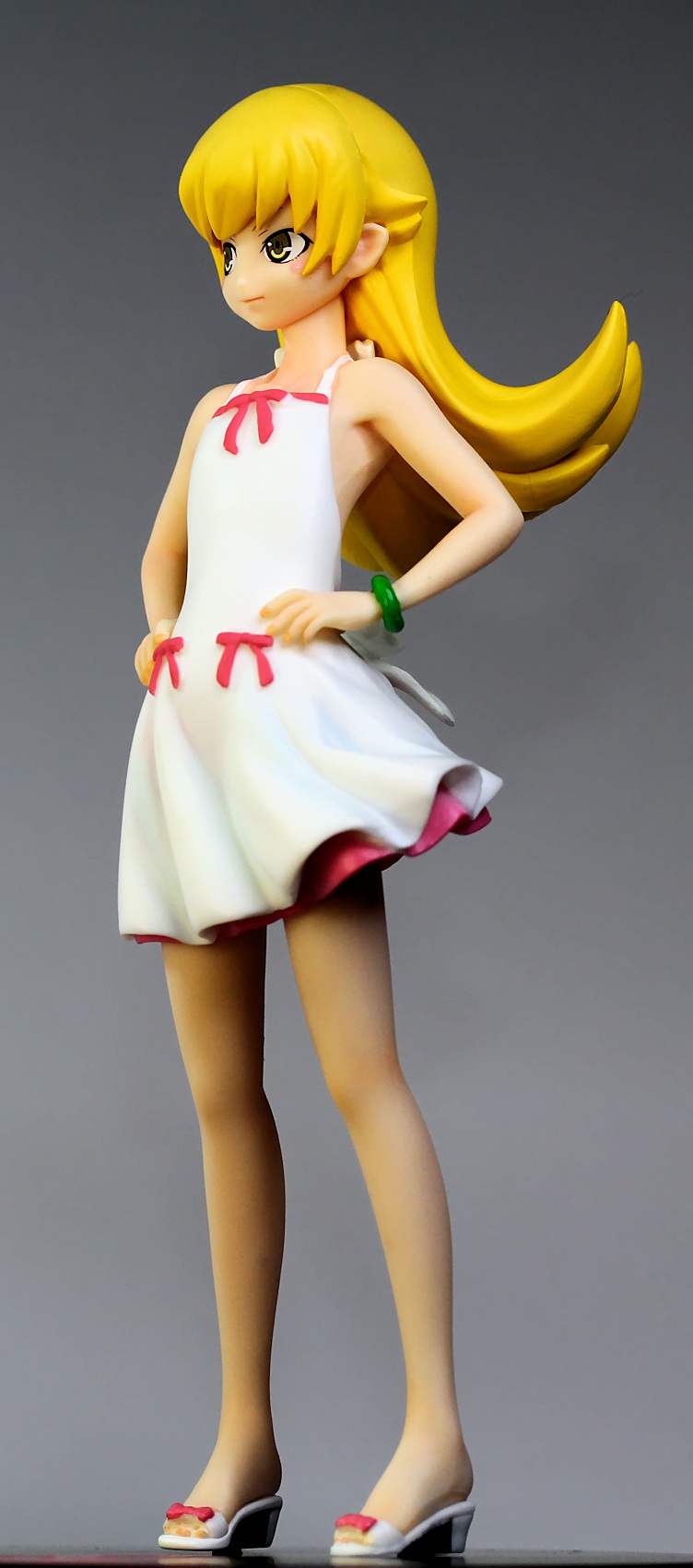 忍野 忍 絆創膏 ❤️ Best adult photos at doai.tv