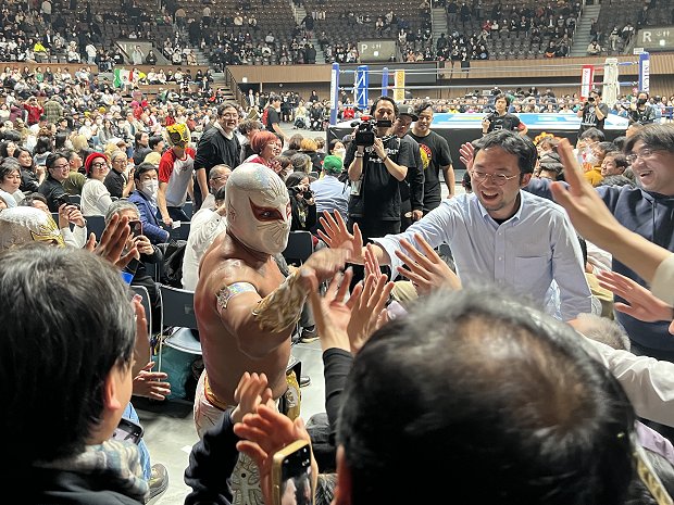 CMLL_011