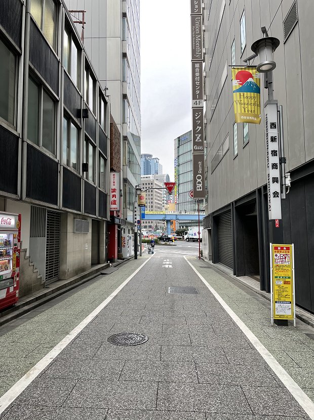 長渕剛主演ドラマ とんぼ 第1話のロケ地 西新宿 Studio Chanpin 長渕剛主演ドラマ とんぼ 第1話のロケ地 西新宿 Studio Chanpin