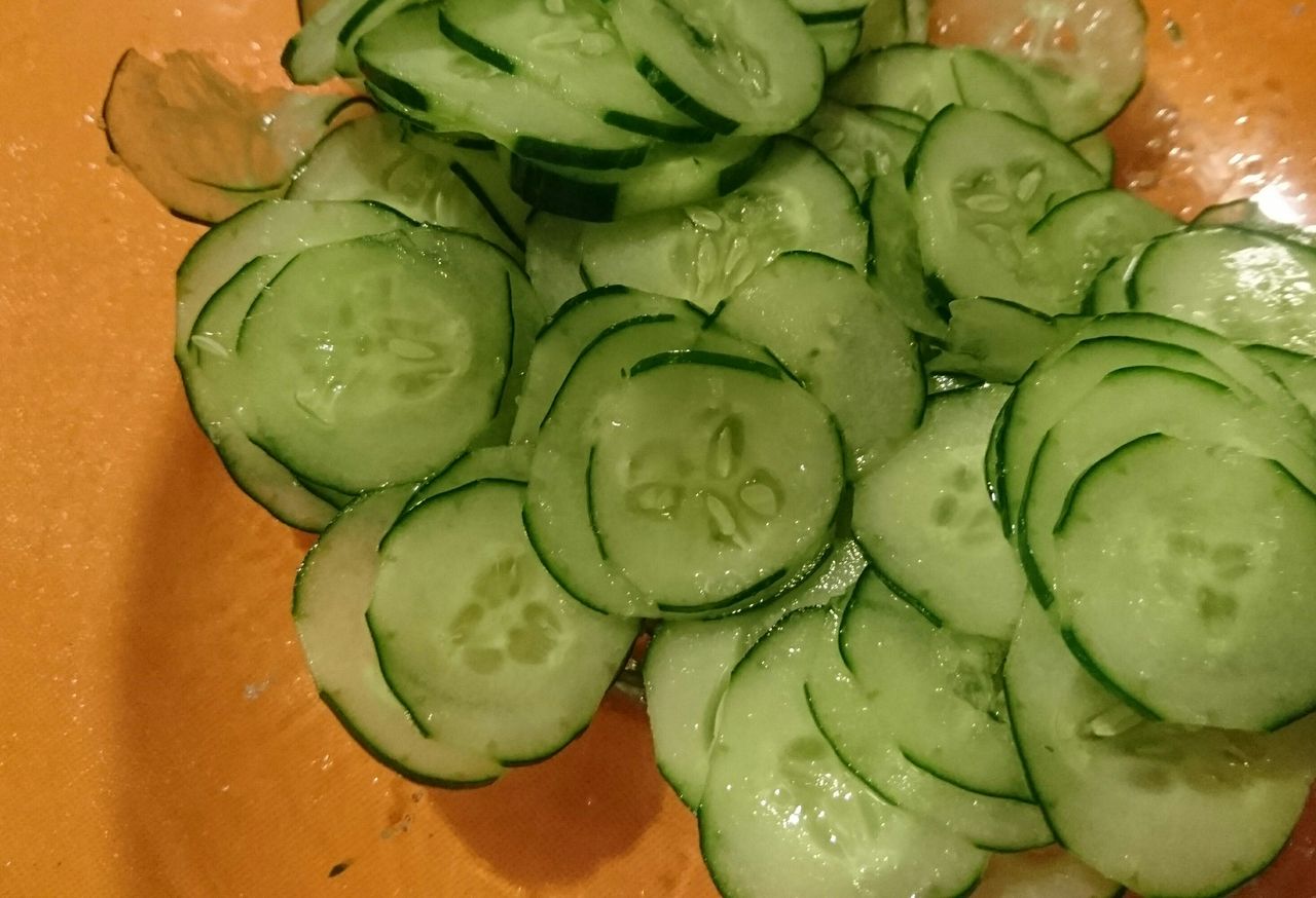 ミホは作る 育ちすぎたキュウリで酢の物 英語で 野菜色々 暮らしと学びをデザインする Ohalico ミホとナオミのブログ ミホは作る 育ちすぎたキュウリで酢の物 英語で 野菜色々 暮らしと学びをデザインする Ohalico ミホとナオミのブログ