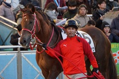 中山12R 4歳上2勝クラス オトナノジジョウ 06