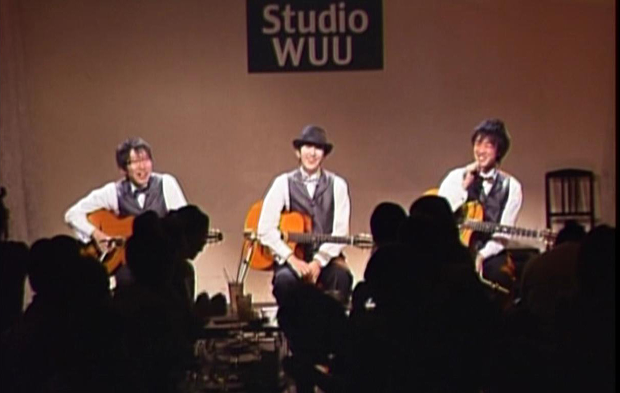柏 初ライブ ジプシー スウィングギタートリオ Ci De Desse Swing 青鹿賢一 Gt 木下大輔 Gt 菅原智明gt ３ 13 柏studiowuuのブログ