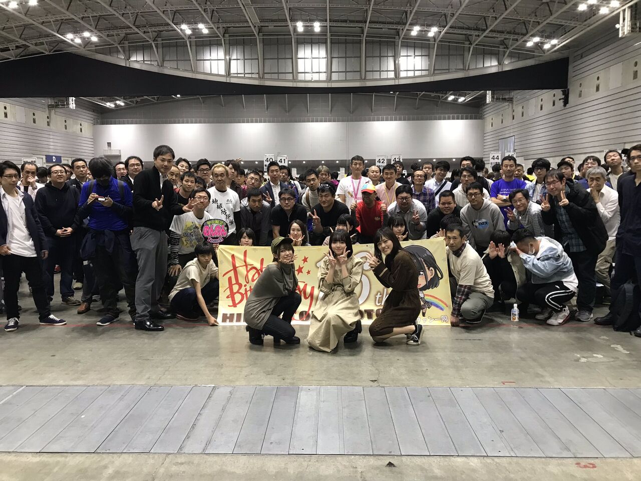 チーム８奥本陽菜ヲタの集合写真がヤクザの集会みたいwwwwwwwwww Ske48箱推し