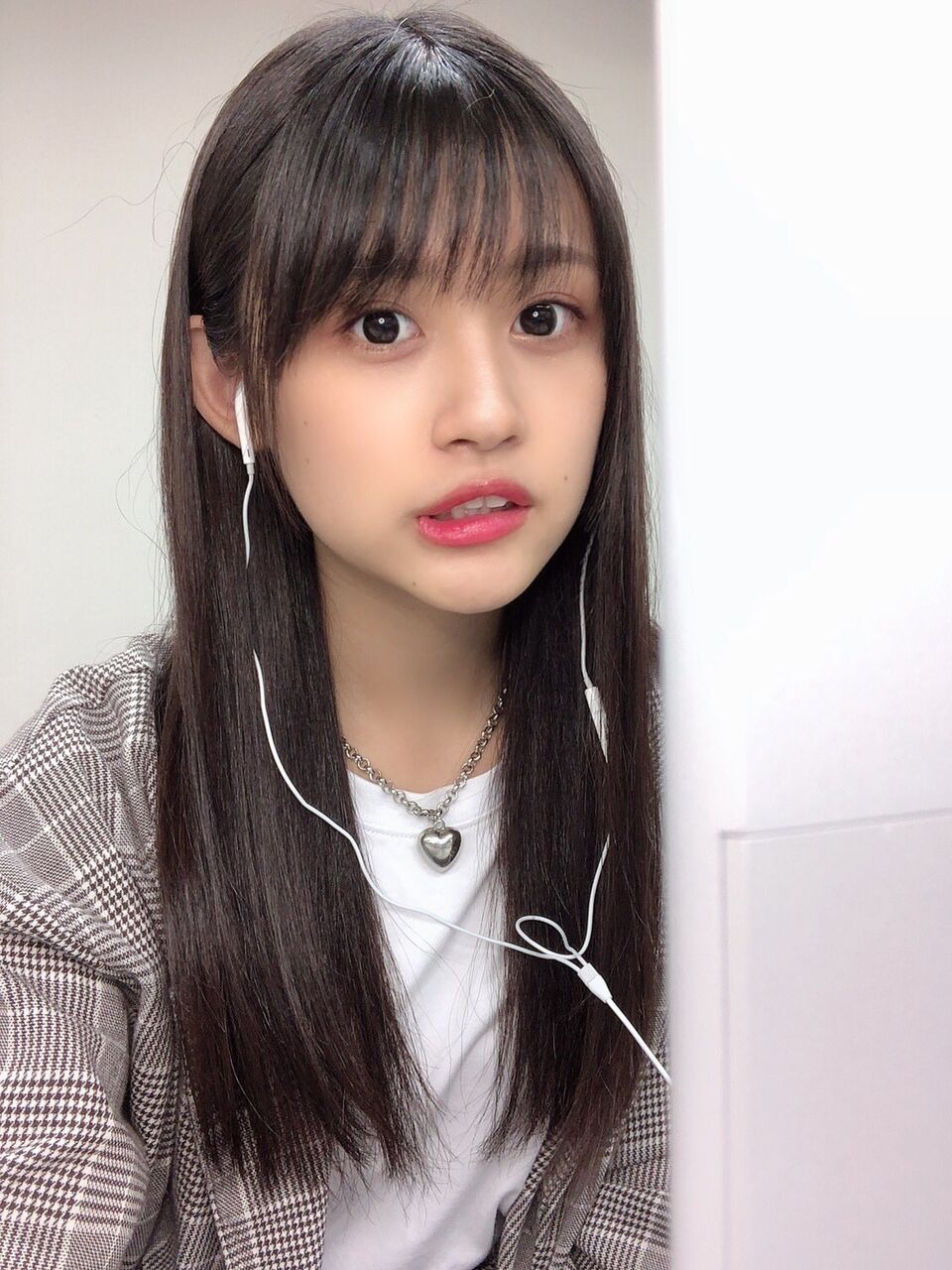 顔面の可愛さだけで言ったらnmb48で一番可愛いのって中川美音ちゃんだよねえ Ske48箱推し