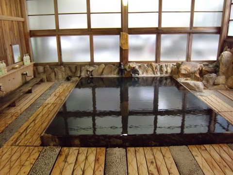 湯の峰温泉の老舗宿 旅館あづまや