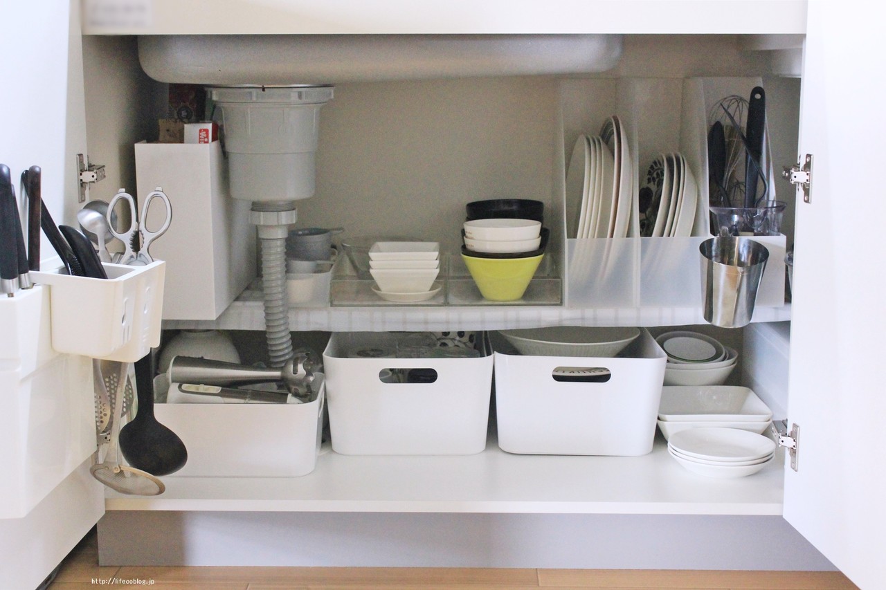 シンク下収納を 断然使いやすく つっぱり棒 でスペースを有効活用するアイデア Life Co Powered By ライブドアブログ