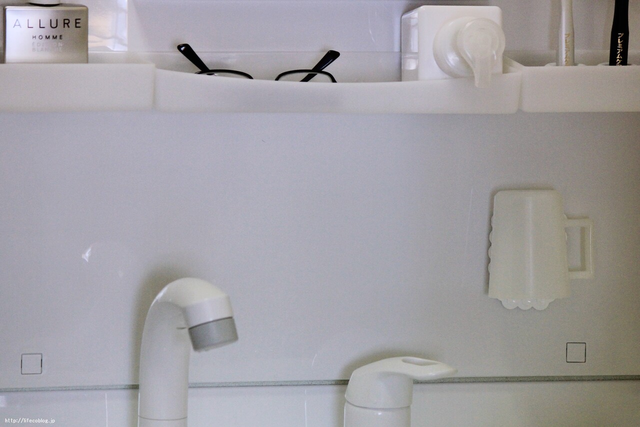 100均で ヌメリ を解決 水切れ抜群な 洗面所コップの収納 Life Co Powered By ライブドアブログ
