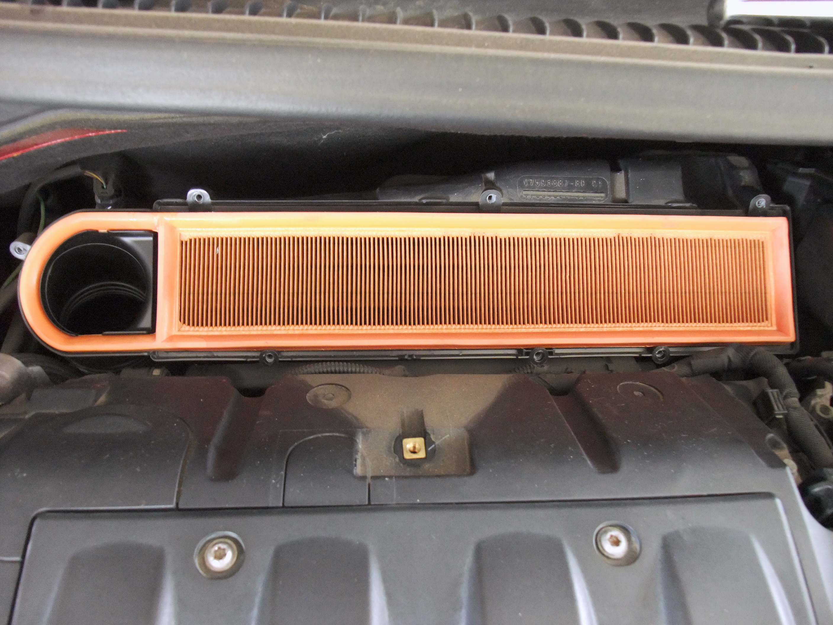 今日のクルマいじり エアクリーナー 交換 彷徨私事記