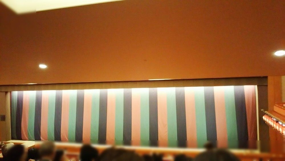 歌舞伎座座席レビュー 2階席後方 右側 編 ほんのり 和もの好き 歌舞伎座座席レビュー 2階席後方 右側 編 ほんのり 和もの好き