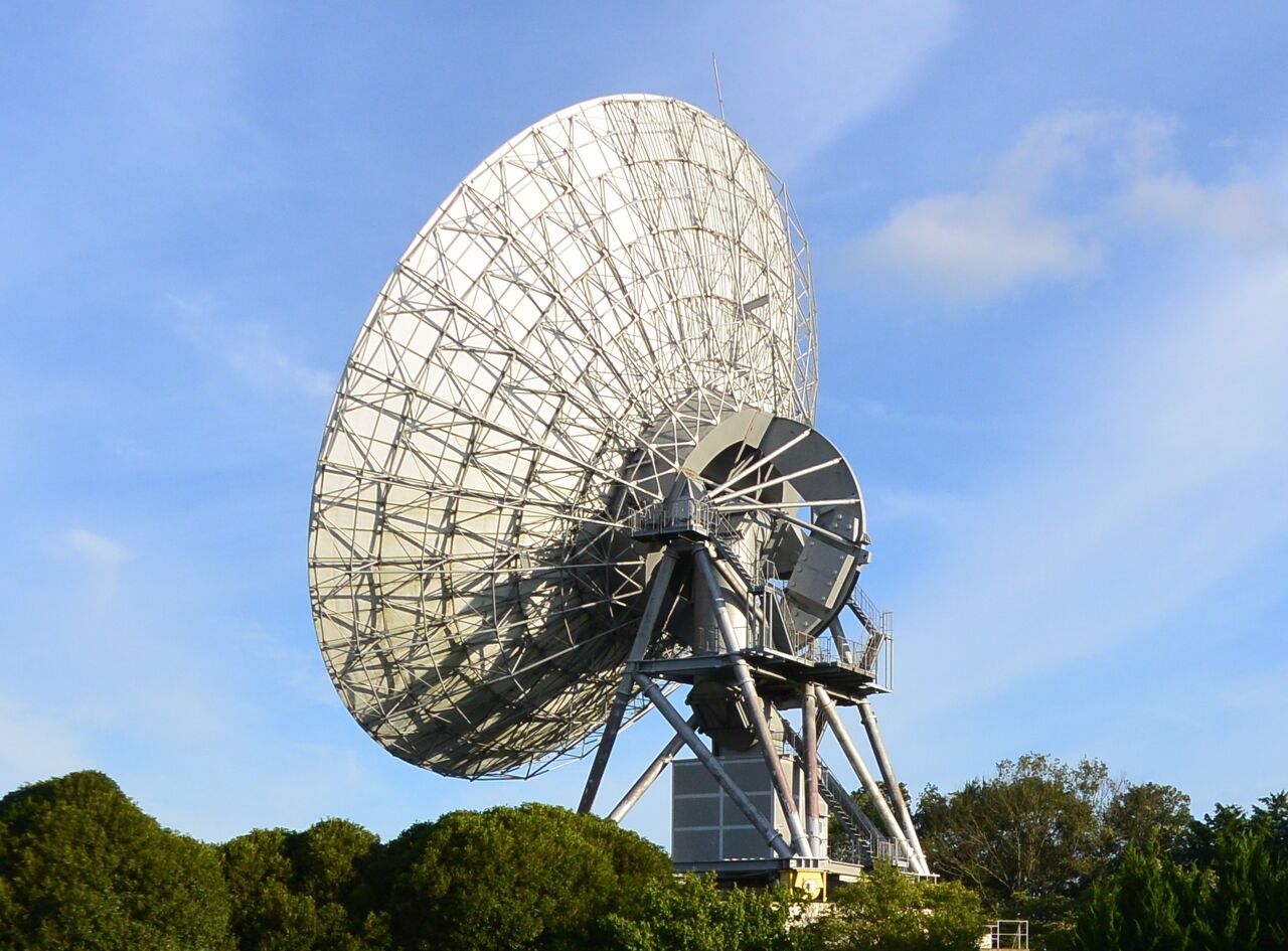 さくら宇宙公園のパラボラアンテナ（電波望遠鏡） : すばる天文同好会
