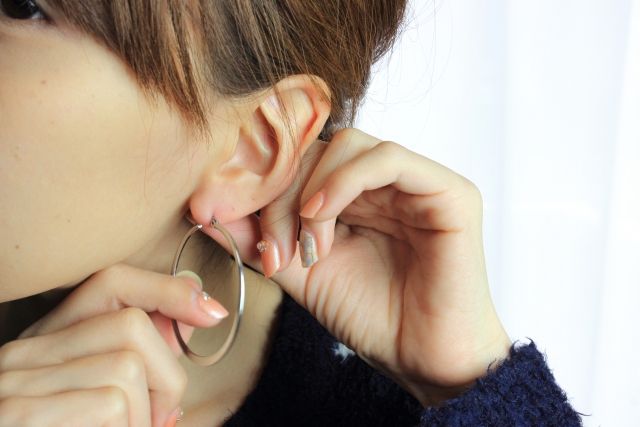大人ピアスを開ける位置は 耳たぶ別注意点 そらぶろ 大人ピアスを開ける位置は 耳たぶ別注意点 そらぶろ