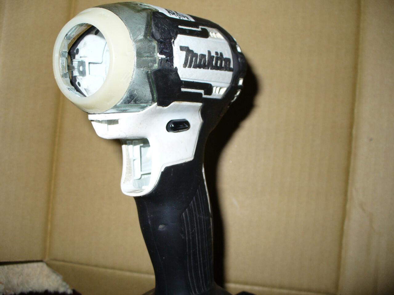 インパクトドライバー マキタ TD170D : ジンセイを楽しもう！！！